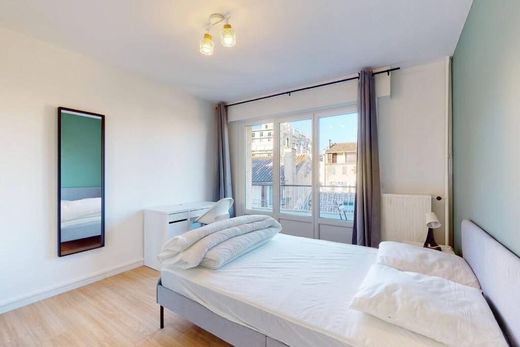 Apartment 4 8 Couchages Avec Exterieur Marseilles