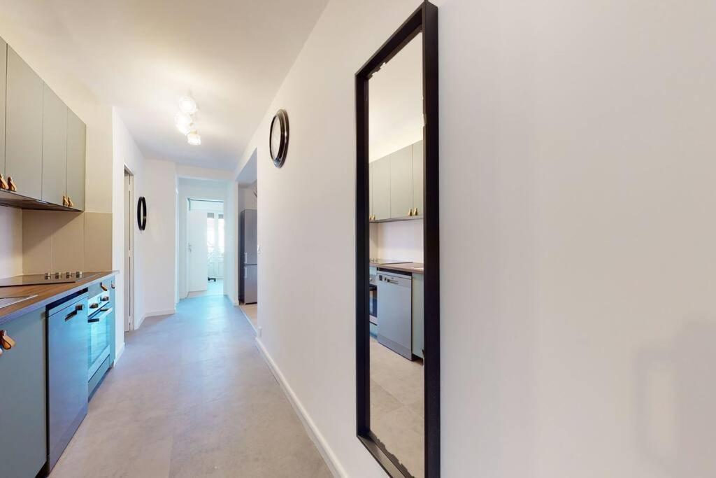 4 8 Couchages Avec Exterieur Appartement Marseille
